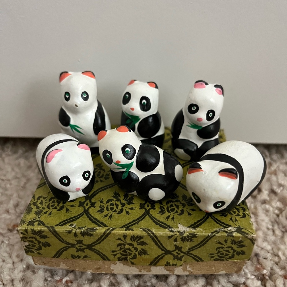 Set of 6 mini pandas